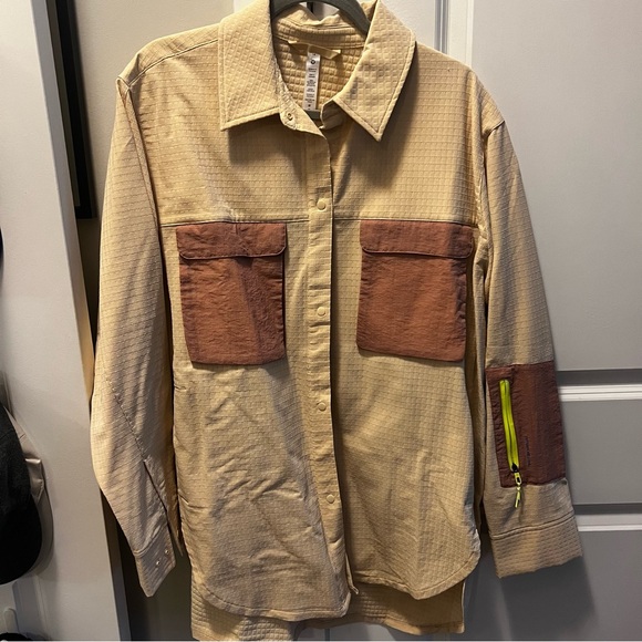 Lululemon Button Down / Jacket - Picture 1 of 4